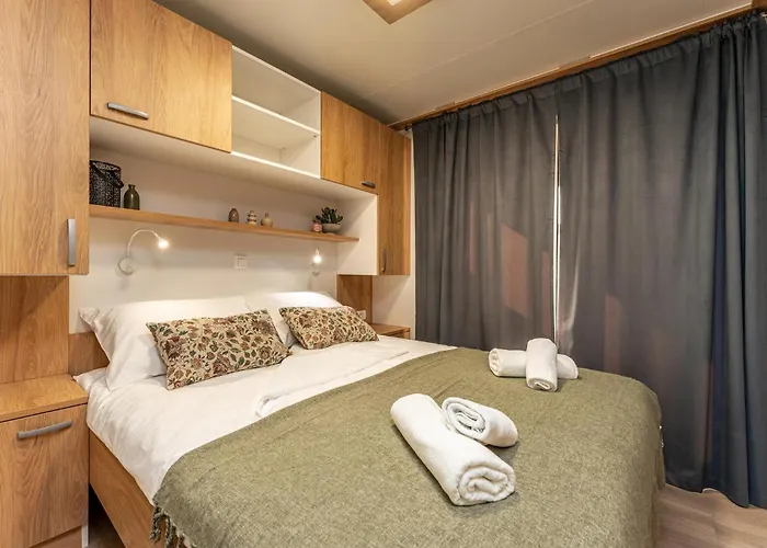 Premium Holiday House 4
