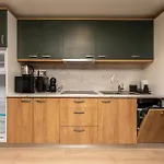 Premium House 4 *